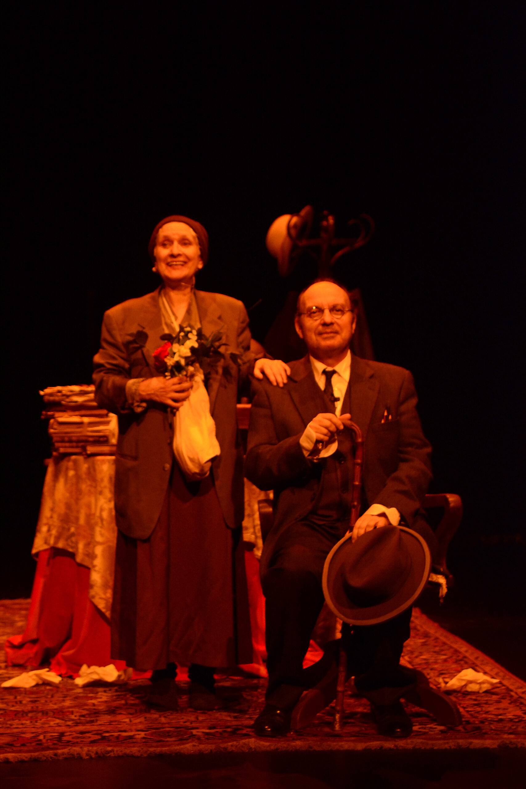 Espectáculos mdf7749